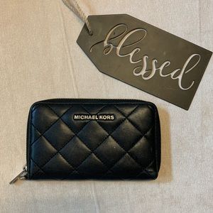 Michael Kors | Leather | Quilted | Wallet
